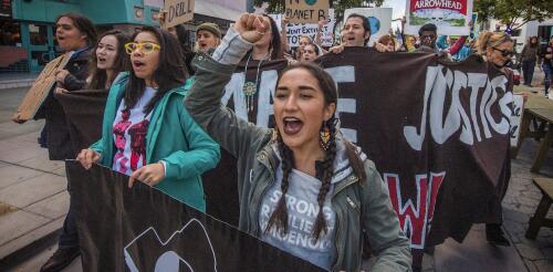 Vom Suppenwerfen bis zur Klage gegen Regierungen gibt es eine Strategie für das scheinbare Chaos des Klimaaktivismus – hier erfahren Sie, wohin es als nächstes geht