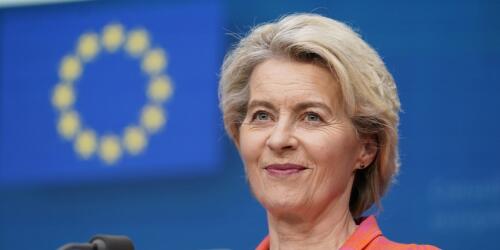 Ursula von der Leyen wurde erneut als Präsidentin der Europäischen Kommission bestätigt