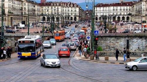 Kein Fortschritt in 20 Jahren:Ein Bericht zerstört die „nachhaltige Mobilität“ in Italien