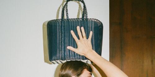 Artisanal, ethical and refined:Palorosa's monochrome bags reinterpret the Guatemalan tradition