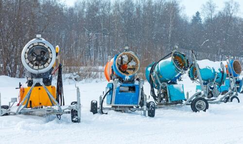 Abruzzo:a protected area of ​​the Sirente-Velino park was devastated to produce artificial snow