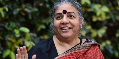 Vandana Shiva:“Let's exploit the Earth's creativity against chemistry and GMOs that destroy life”