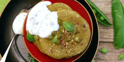 Pea pancakes with herbed stracchino cream, the recipe