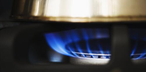 Why gas stoves matter to the climate – and the gas industry: Keeping them means homes will use gas for heating too