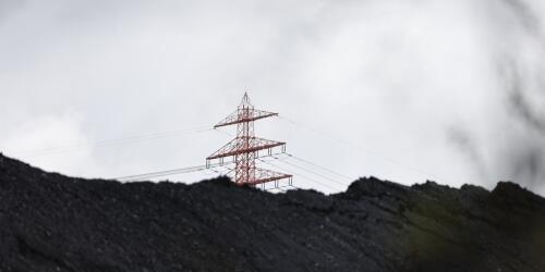 Germany restarts coal-fired power plants to distance itself from Russian gas