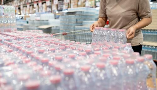 Microplastics:Lawsuits against the bottled water industry are multiplying in the USA