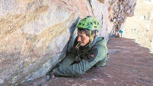 «El montañismo contamina y el Himalaya es un vertedero, pero yo lo limpiaré»