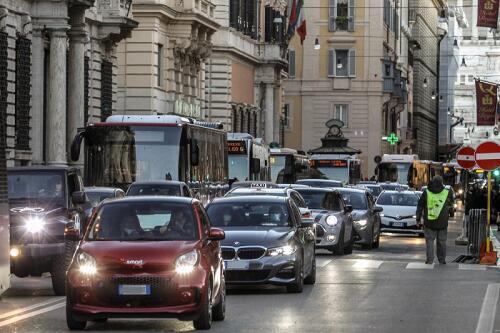 Si hay huelga de autobuses, en Emilia-Romaña no habrá parada para los vehículos Euro 4 y 5