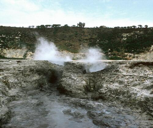 El magma se acumula a poca profundidad, lo que aumenta el riesgo de erupción en los Campi Flegrei