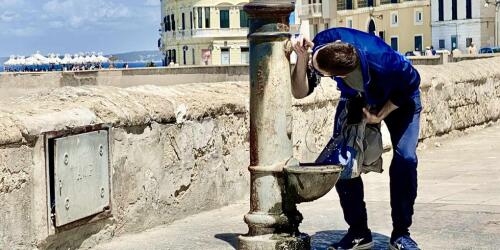 Pfas en agua potable:Resultados tranquilizadores de los análisis de Altroconsumo sobre los bebederos públicos