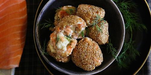 Albóndigas de salmón noruego y tofu.Una deliciosa receta proteica