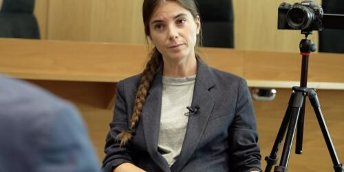 Giulia Innocenzi, su misión contra la agricultura intensiva y un documental sobre bombas en camino