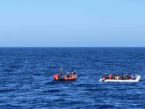 Les effets du décret Piantedosi sur le sauvetage en mer