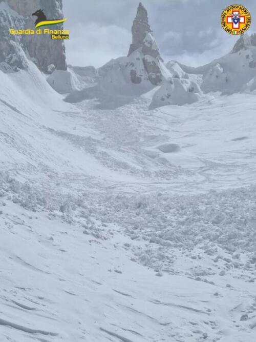 Misurina, depuis le début de l'année 5 avalanches ont nécessité l'intervention des secours