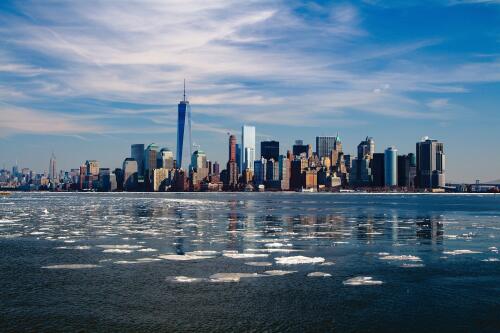 De New York à Jakarta, les terres de nombreuses villes côtières s’enfoncent plus vite que le niveau de la mer ne monte.