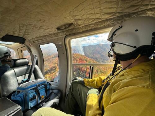 Les incendies de forêt dans la forêt nationale de Nantahala continuent de s'étendre ;90 acres, pas de confinement