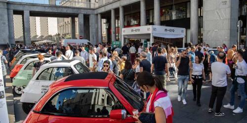 Salon automobile de Turin :le public, l'actualité, les déclarations (habituelles) de Salvini sur l'électrique et ce tragique accident, qui s'est bien terminé