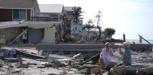 Au-delà de l’eau en bouteille et des sandwichs :Ce que fait la FEMA pour ramener les victimes de l'ouragan chez elles