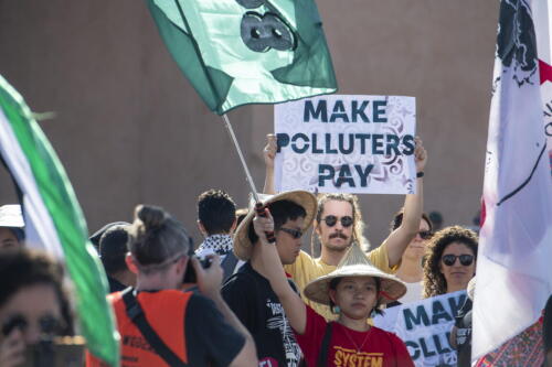 Clima e disuguaglianze, il rapporto Oxfam: «L’1% più ricco della popolazione emette la stessa CO2 di 5 miliardi di persone»