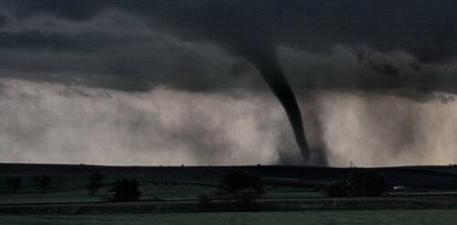 Perché i tornado sono ancora difficili da prevedere, anche se le previsioni sulle tempeste stanno migliorando