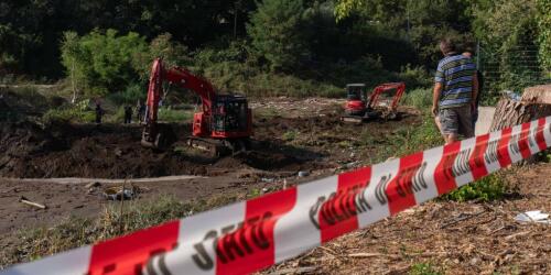 イタリアでは地滑りがどんどん進んでおり、適切な地質地図がありません。