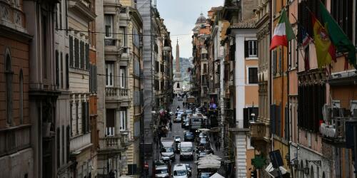 Todo italiano é “obrigado” a passar 45 minutos por dia no carro, no trânsito