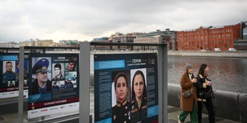 O exército russo procura recrutas em prisões femininas para enviar para a Ucrânia